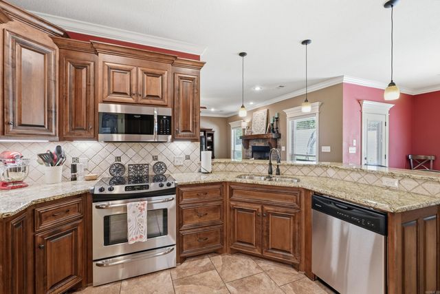 23 SABLEWOOD Drive, Greenbrier, AR 72058