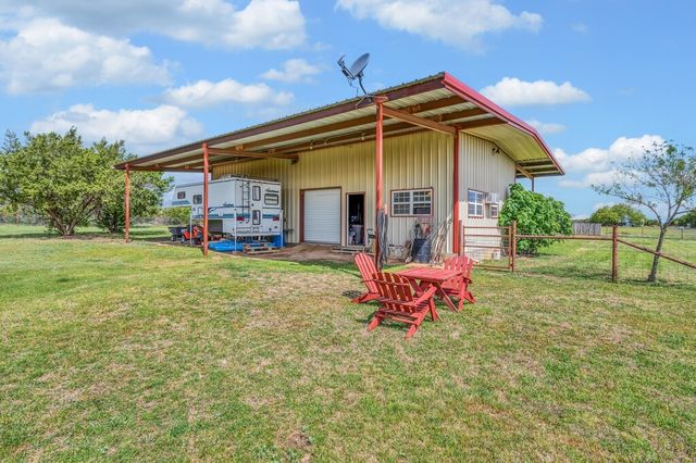 120 Private Road 2123, Meridian, TX 76665