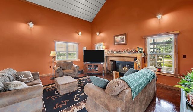 120 Private Road 2123, Meridian, TX 76665