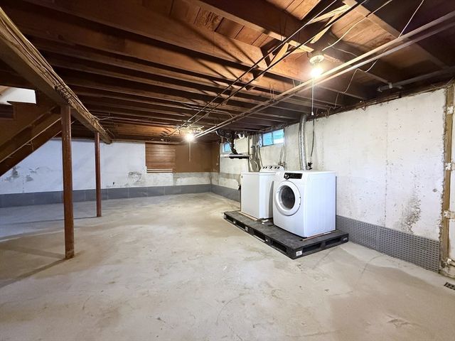 18 Pond Ave., Foxboro, MA 02035