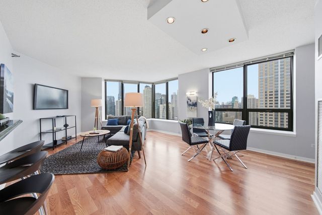 400 N Lasalle Street 3602, Chicago, IL 60654