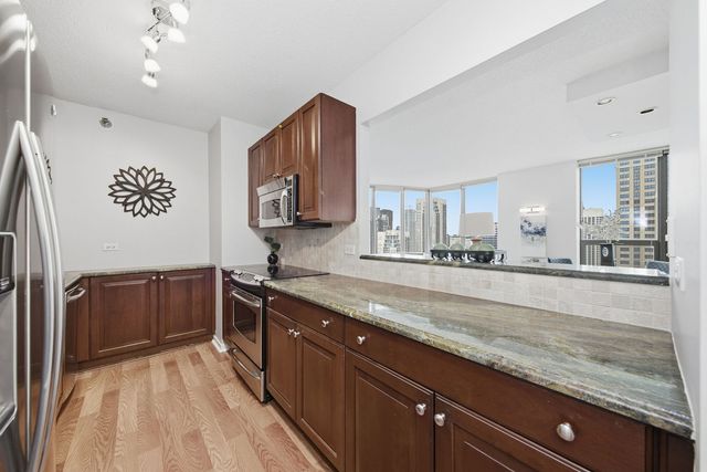 400 N Lasalle Street 3602, Chicago, IL 60654