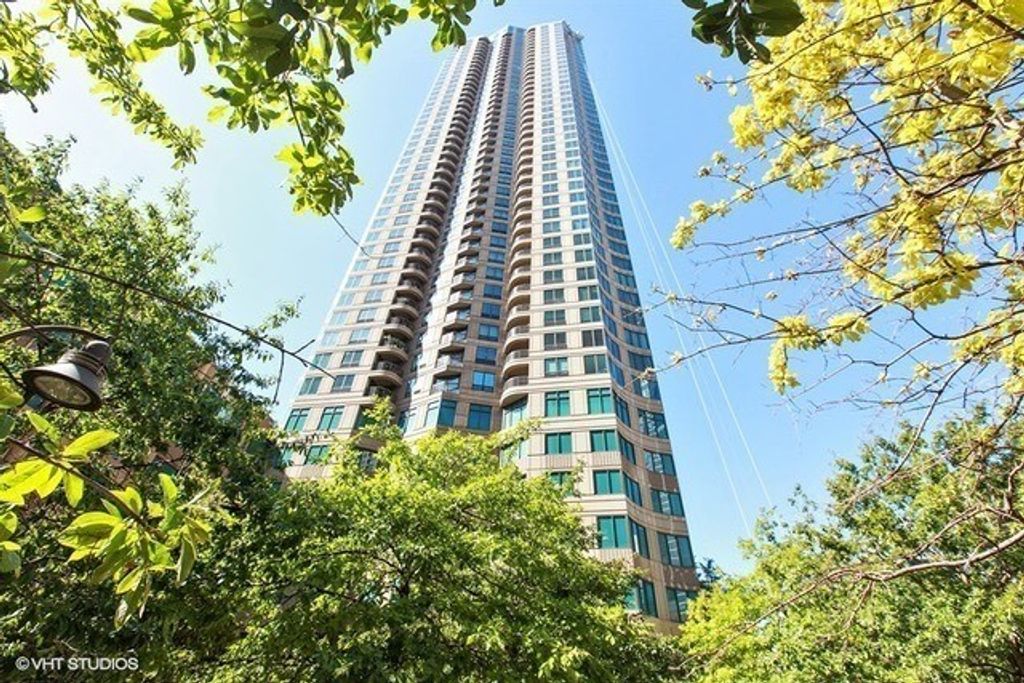 400 N Lasalle Street 3602, Chicago, IL 60654