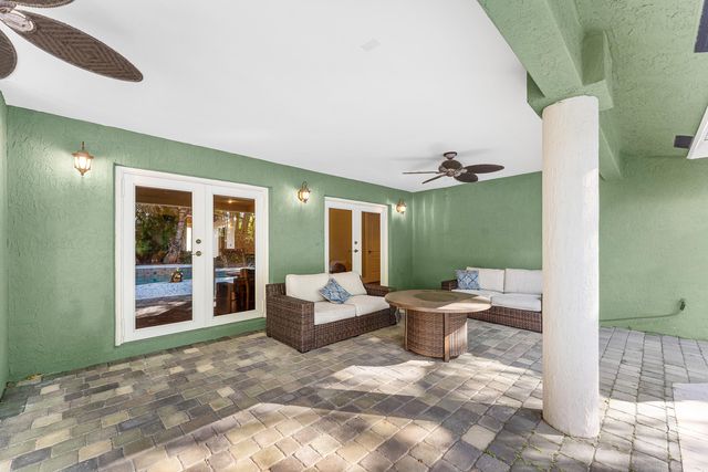 10295 Saint Andrews Road, Boynton Beach, FL 33436