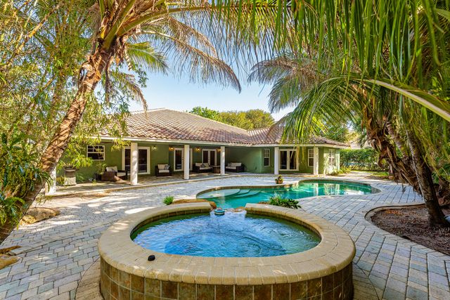 10295 Saint Andrews Road, Boynton Beach, FL 33436