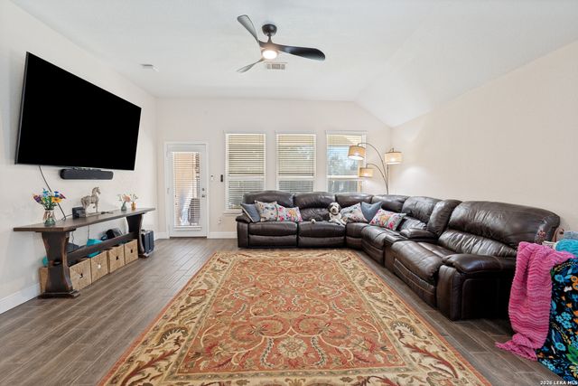 10315 Owl Woods, Schertz, TX 78154