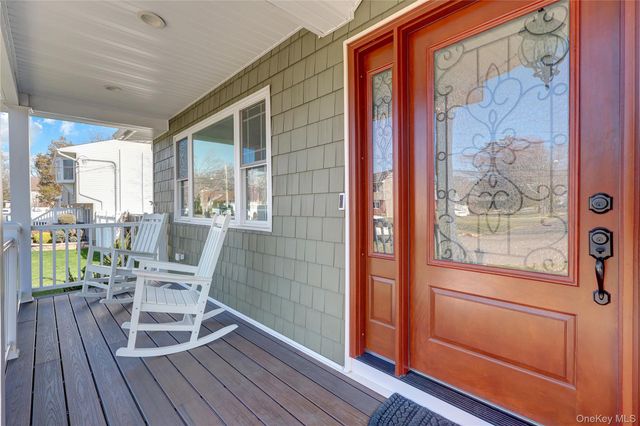 36 Studley Street, Brentwood, NY 11717
