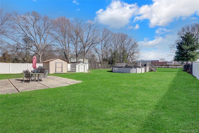 36 Studley Street, Brentwood, NY 11717