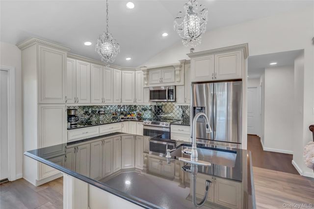 36 Studley Street, Brentwood, NY 11717