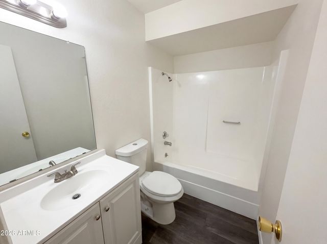 4150 W MEDLOCK Drive, Phoenix, AZ 85019