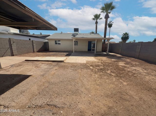 4150 W MEDLOCK Drive, Phoenix, AZ 85019