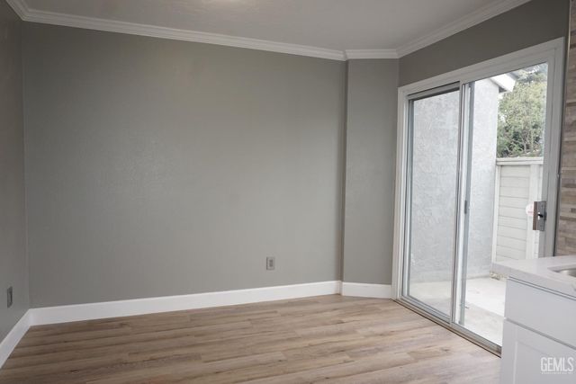 2600 Brookside Drive 60, Bakersfield, CA 93311