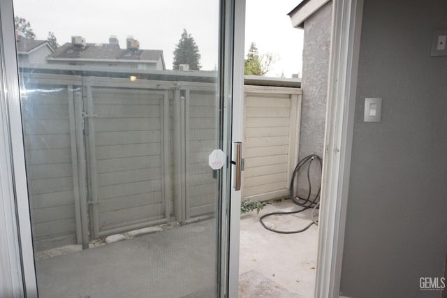 2600 Brookside Drive 60, Bakersfield, CA 93311