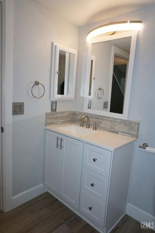 2600 Brookside Drive 60, Bakersfield, CA 93311