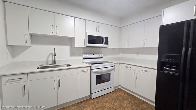 2019 Colmar Avenue 2021, Sebring, FL 33870