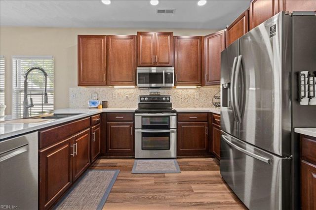 13299 Regent Park Walk, Carrollton, VA 23314