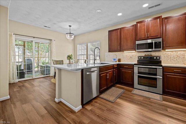 13299 Regent Park Walk, Carrollton, VA 23314