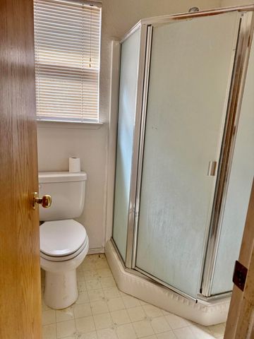 525 Cosart, Exeter, CA 93221