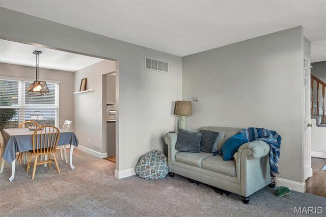 15 Rockwood Place Court, Eureka, MO 63025