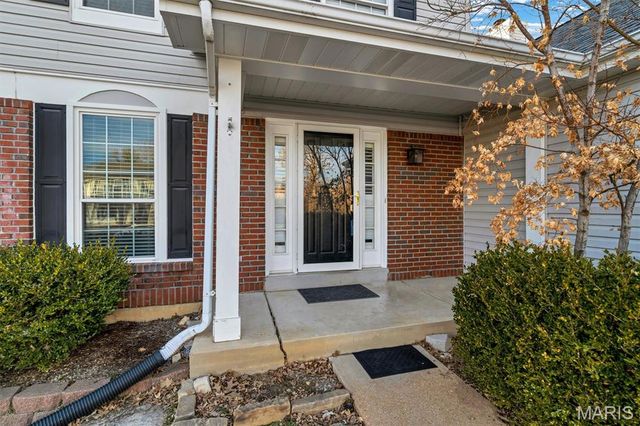 15 Rockwood Place Court, Eureka, MO 63025