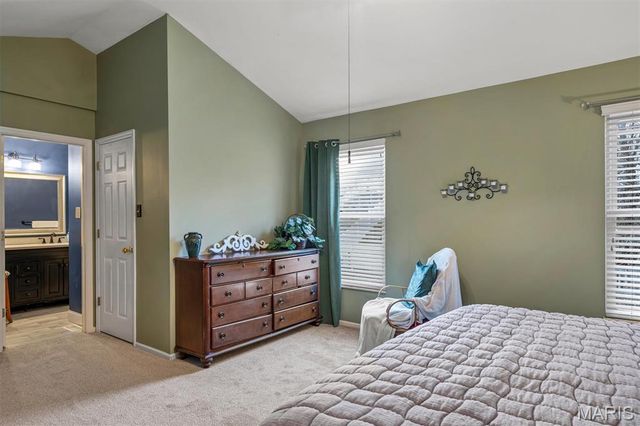 15 Rockwood Place Court, Eureka, MO 63025