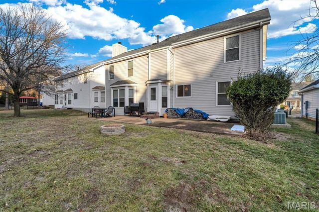 15 Rockwood Place Court, Eureka, MO 63025