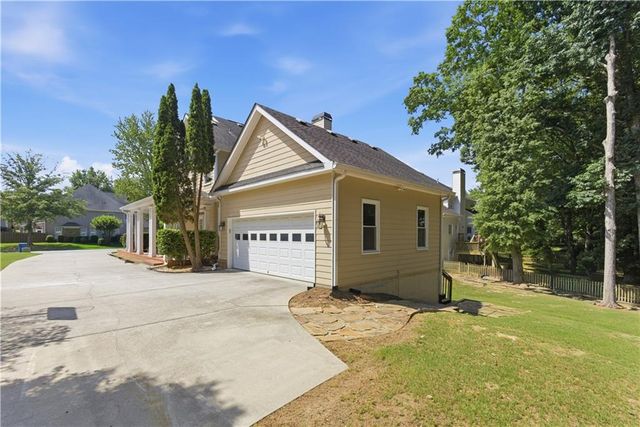 420 Bay Grove Road, Loganville, GA 30052