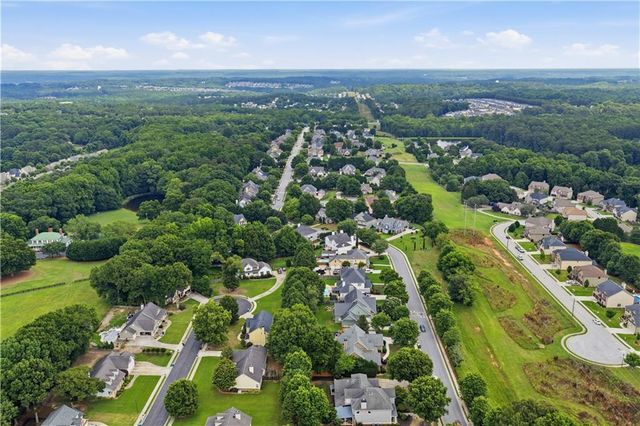 420 Bay Grove Road, Loganville, GA 30052