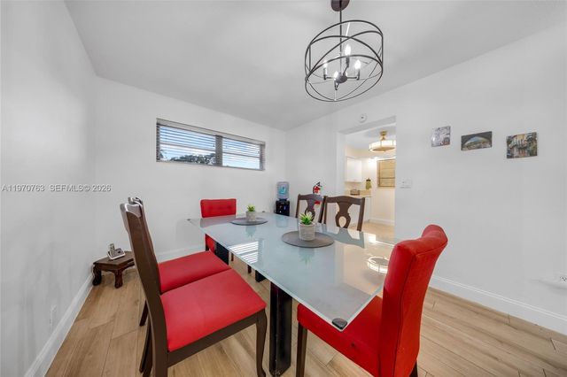 911 N Park Rd, Hollywood, FL 33021