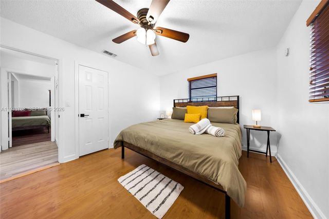 911 N Park Rd, Hollywood, FL 33021