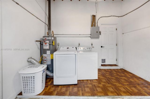 911 N Park Rd, Hollywood, FL 33021