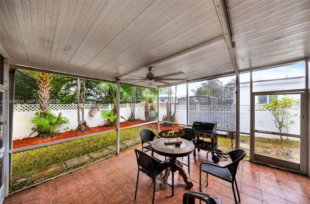 911 N Park Rd, Hollywood, FL 33021