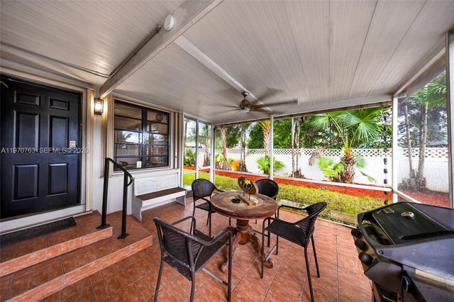 911 N Park Rd, Hollywood, FL 33021