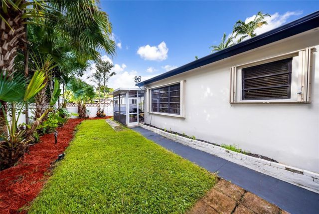 911 N Park Rd, Hollywood, FL 33021