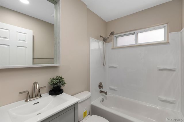 10819 Buchanan Street, Van Buren Charter Township, MI 48111