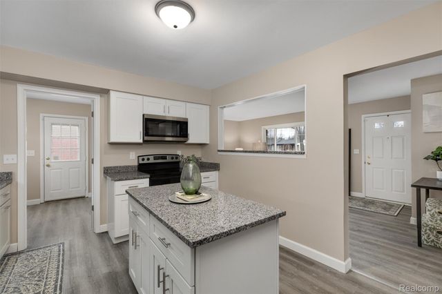 10819 Buchanan Street, Van Buren Charter Township, MI 48111