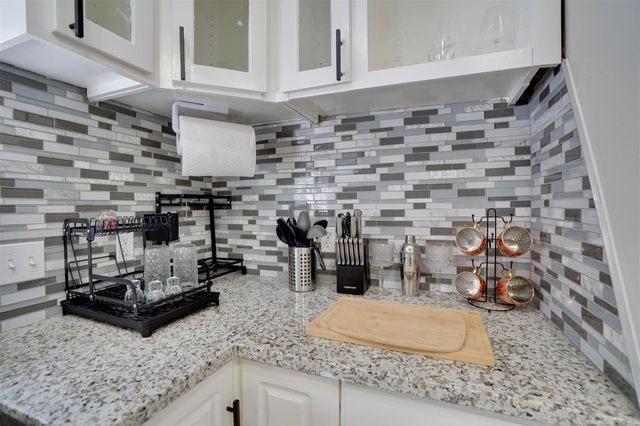 4010 Oak Terrace Court, Houston, TX 77082