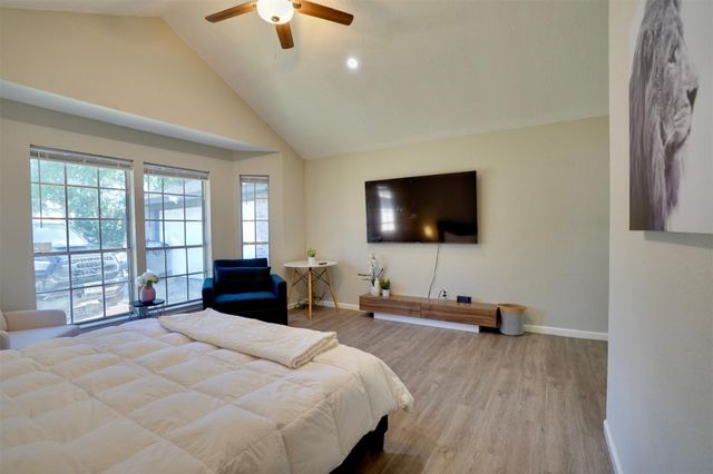 4010 Oak Terrace Court, Houston, TX 77082