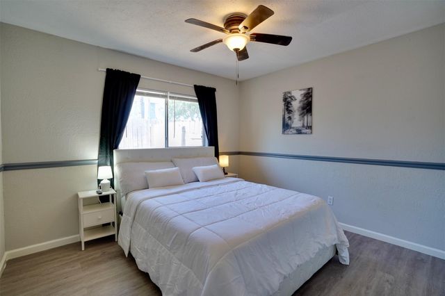 4010 Oak Terrace Court, Houston, TX 77082