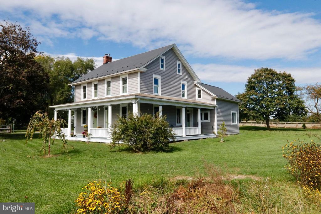 1103 GRAYSTONE RD, Manheim, PA 17545