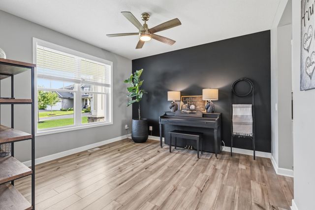 20481 Ginger Court, Lakeville, MN 55044