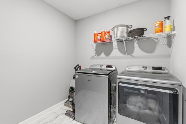 20481 Ginger Court, Lakeville, MN 55044