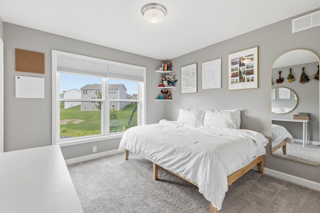 20481 Ginger Court, Lakeville, MN 55044