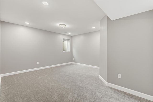 20481 Ginger Court, Lakeville, MN 55044
