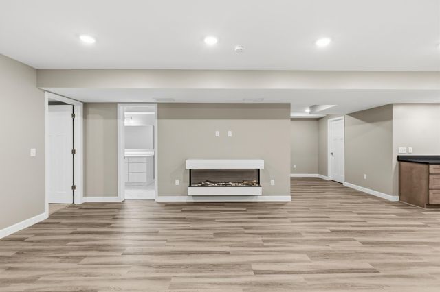 20481 Ginger Court, Lakeville, MN 55044