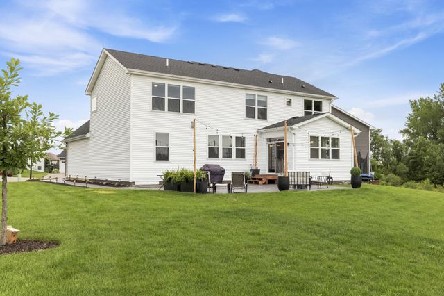 20481 Ginger Court, Lakeville, MN 55044
