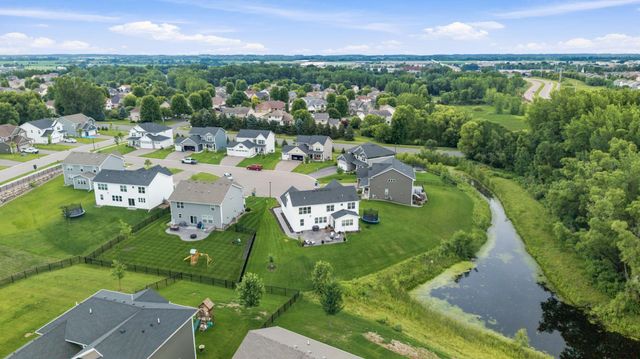 20481 Ginger Court, Lakeville, MN 55044