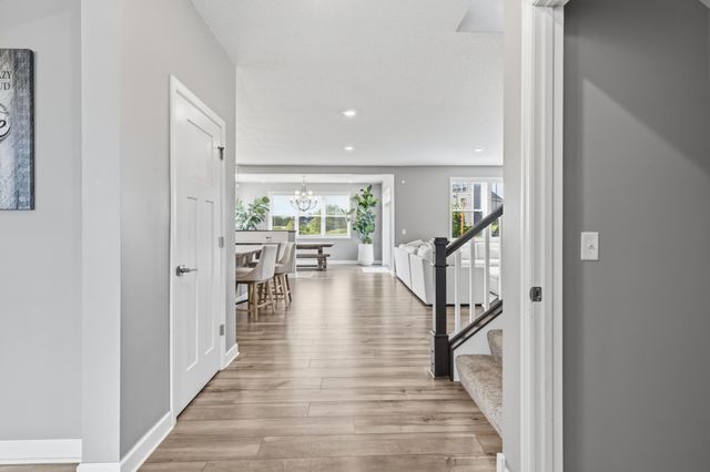 20481 Ginger Court, Lakeville, MN 55044