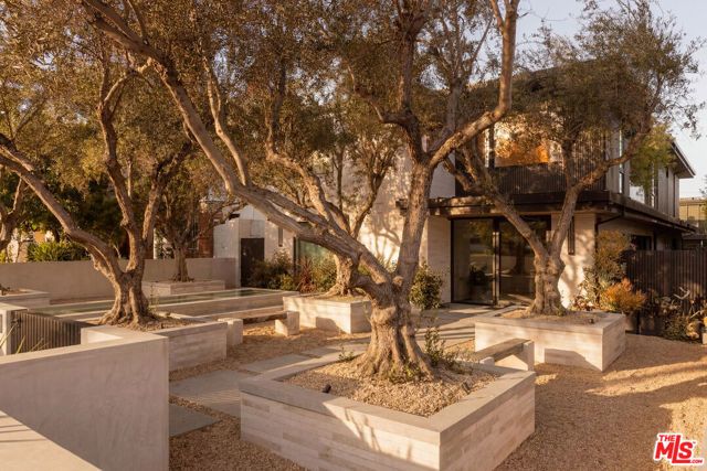 528 Marguerita Avenue, Santa Monica, CA 90402