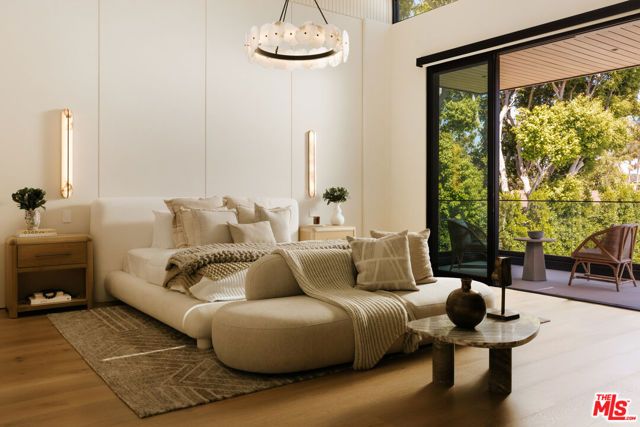 528 Marguerita Avenue, Santa Monica, CA 90402